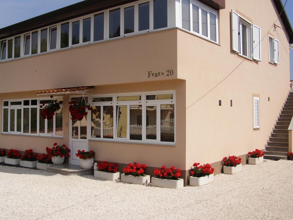 Apartments Rovis Tar-Vabriga Dış mekan fotoğraf
