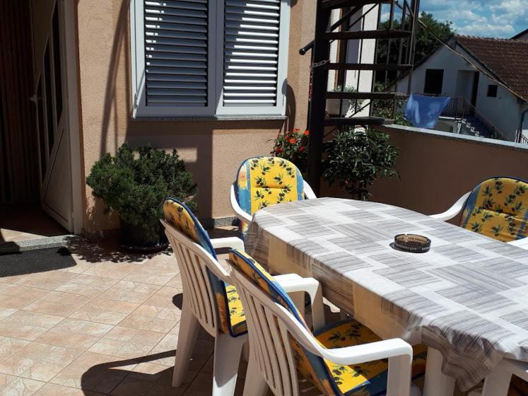 Apartments Rovis Tar-Vabriga Dış mekan fotoğraf